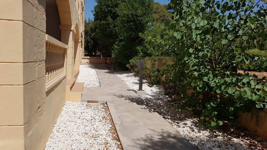 Exterior apartamentos edificio Els Rossinyols Port Verd Cala Bona